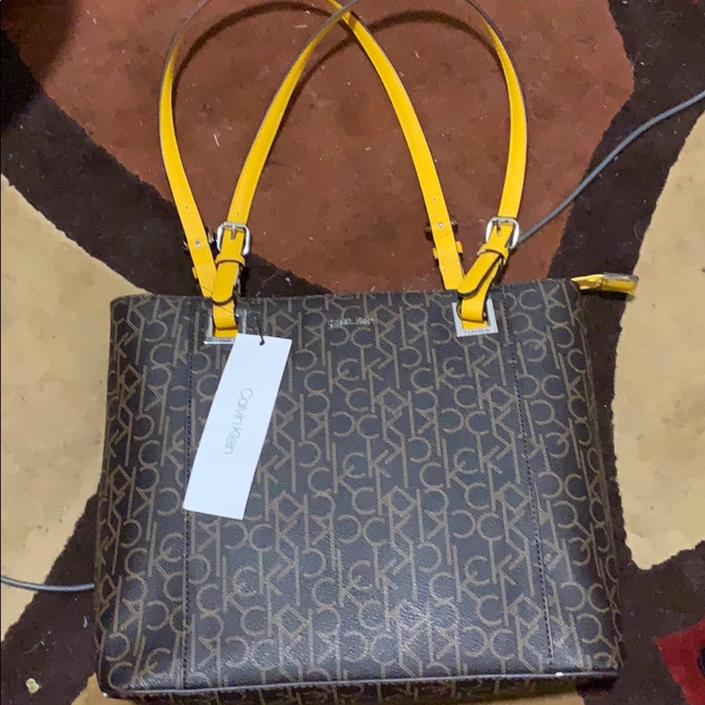 Calvin Klein Purse!!!